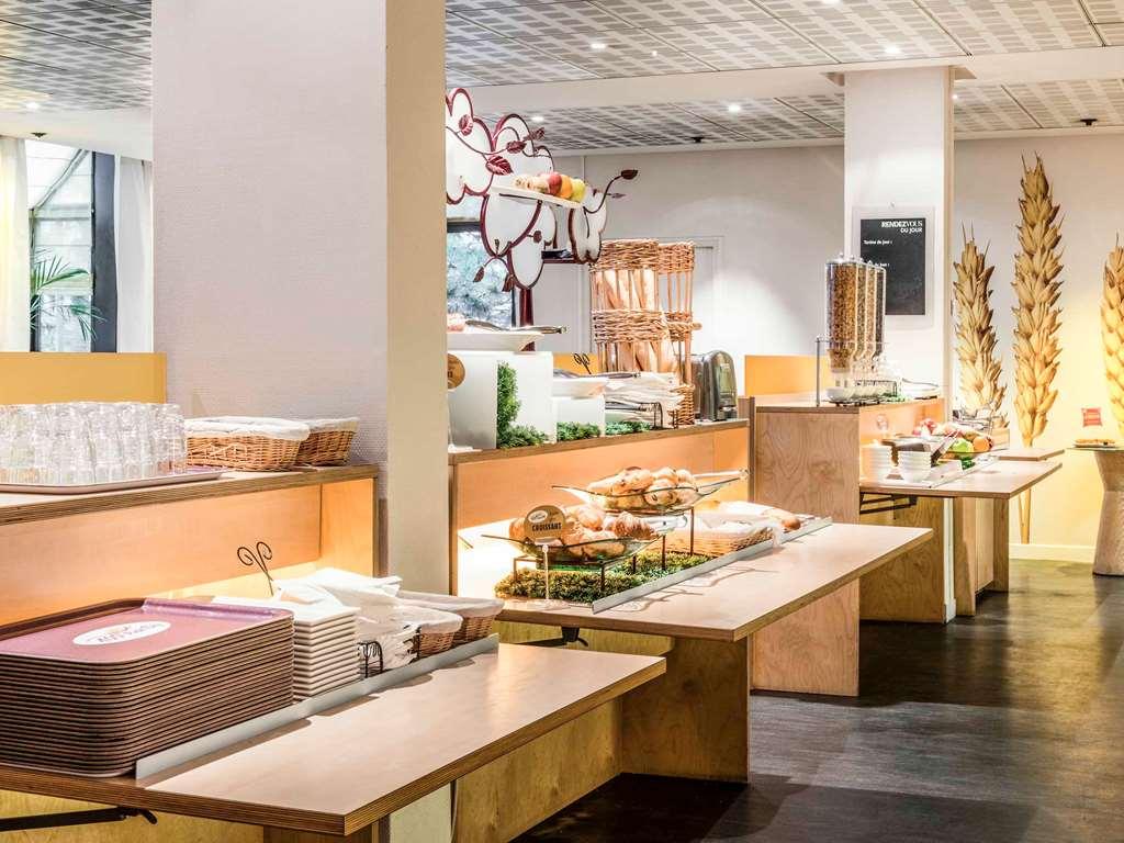 Готель Ibis Paris Кретей Ресторан фото