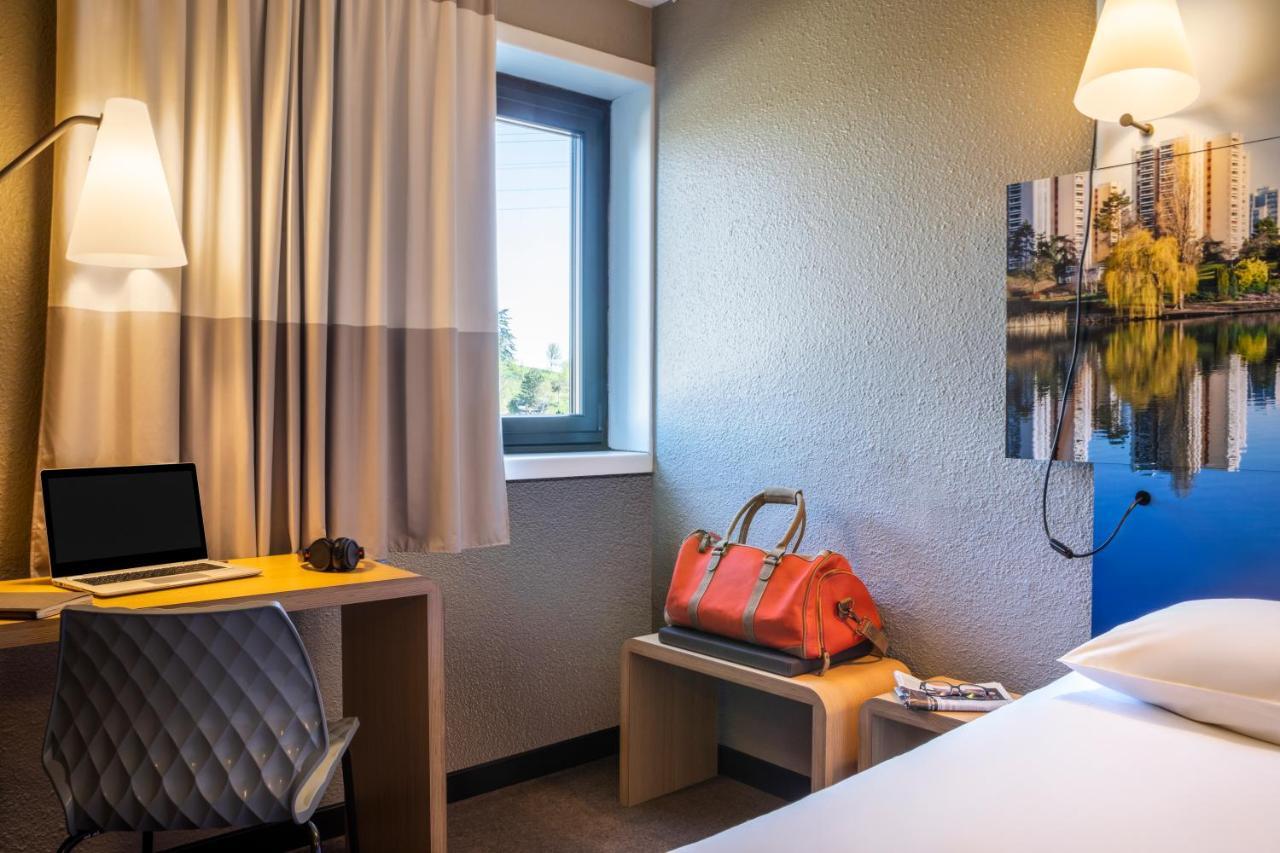 Готель Ibis Paris Кретей Екстер'єр фото