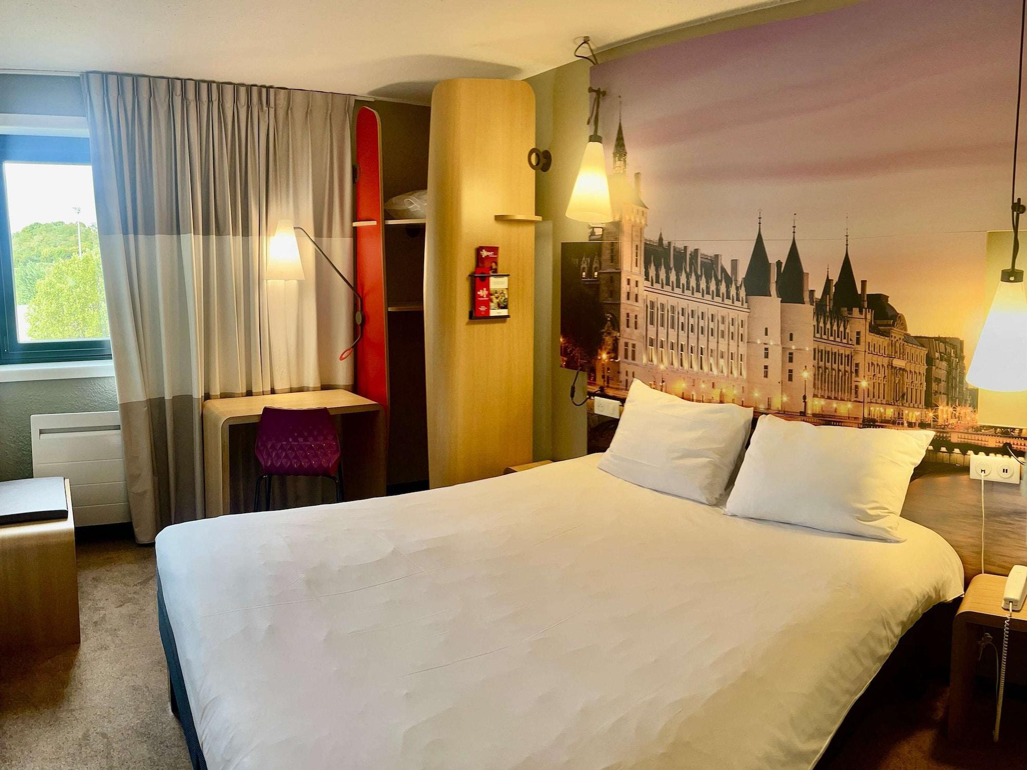 Готель Ibis Paris Кретей Екстер'єр фото