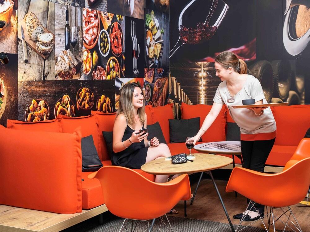 Готель Ibis Paris Кретей Екстер'єр фото