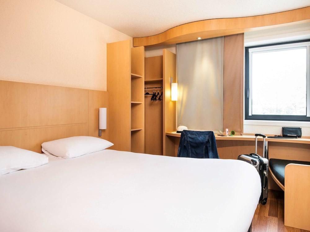 Готель Ibis Paris Кретей Екстер'єр фото