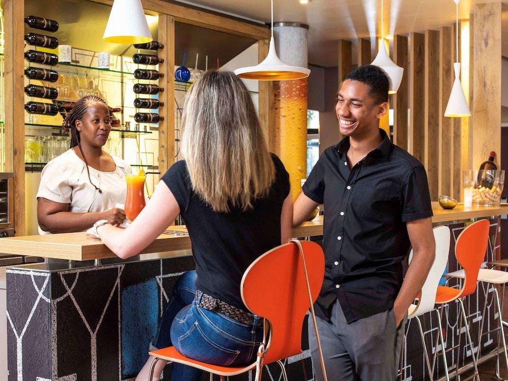 Готель Ibis Paris Кретей Екстер'єр фото