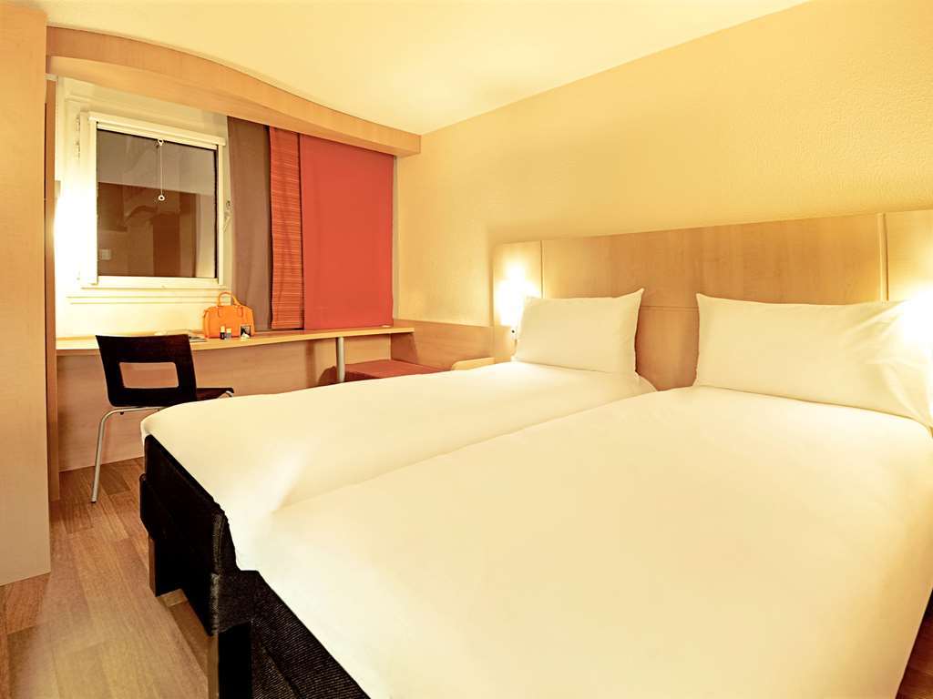 Готель Ibis Paris Кретей Номер фото