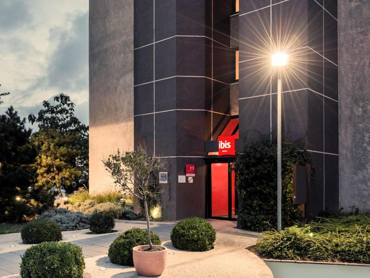 Готель Ibis Paris Кретей Екстер'єр фото